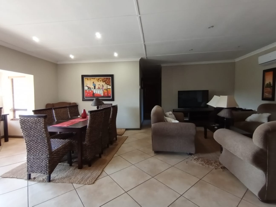 6 Bedroom Property for Sale in Vredefort Free State